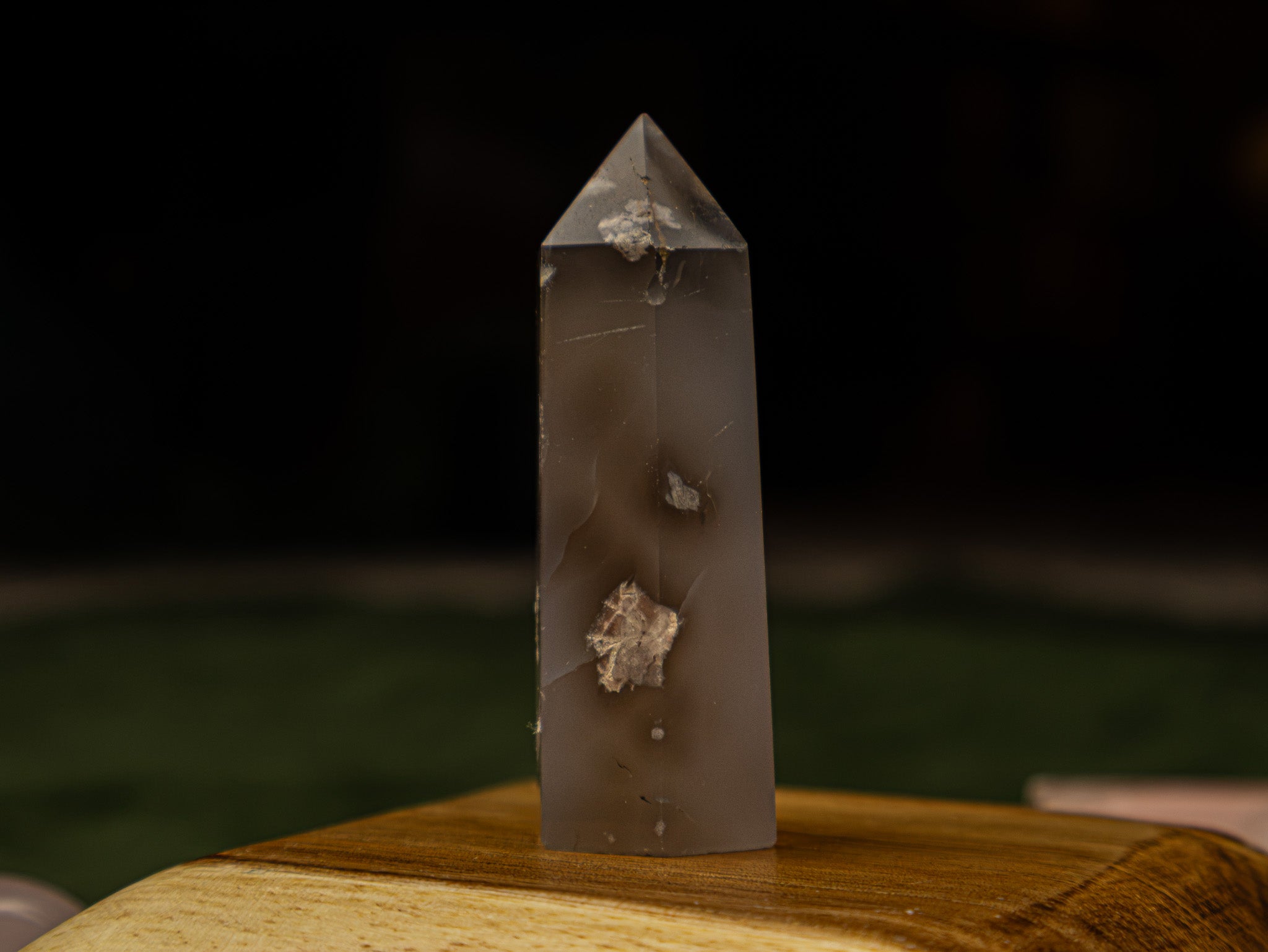 Black Flower Agate Tower