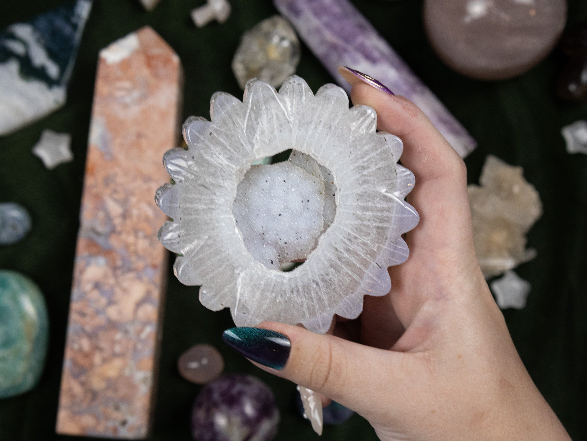 Druzy Agate Flower Carving A